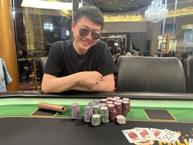 【APT扑克】Wesley 300万刀上桌惊煞众人，遭遇最大赢家Huss挑衅一顿FK输出