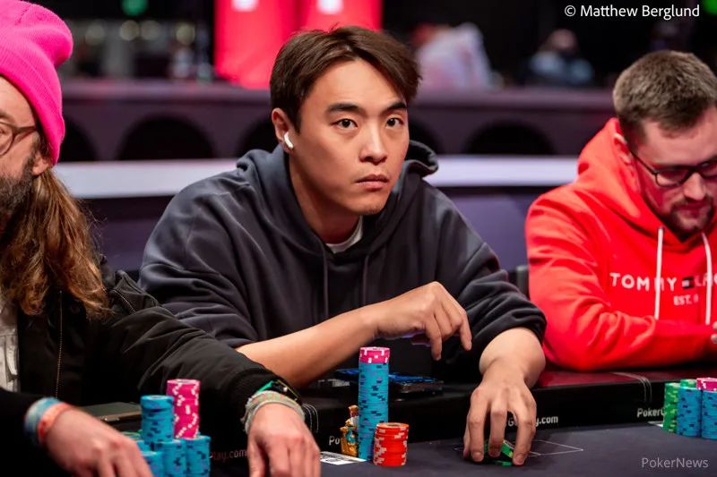 【APT扑克】2023 WSOP | 香港选手Ka Kwan Lau以领先者身份进入奥马哈豪客赛五人决胜桌